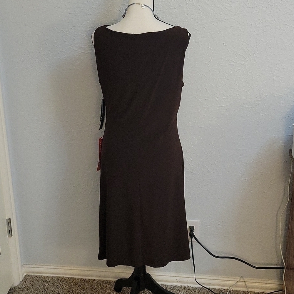 TRUE ENVY Chocolate Brown Ruched Sleeveless Bodycon Below Knee Boatneck Dress - Picture 5 of 9